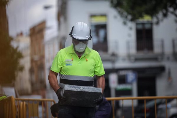 El sector de la construcción ofrece sus 50 centros de formación para crear 200.000 nuevos puestos de trabajo