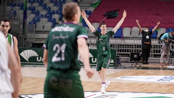 (Crónica) Unicaja se pone octavo con un partidazo ante Joventut