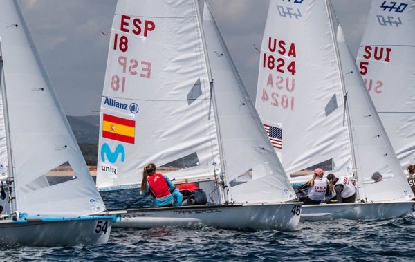 Silvia Mas y Patricia Cantero siguen líderes del Europeo de 470 tras una jornada complicada