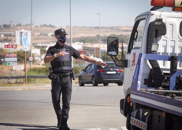 El fin de estado de alarma este domingo desemboca en un conflicto por la restricción de derechos fundamentales