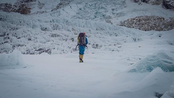 Alex Txikon y su equipo ponen fin a su expedición en el Everest por el avance del coronavirus