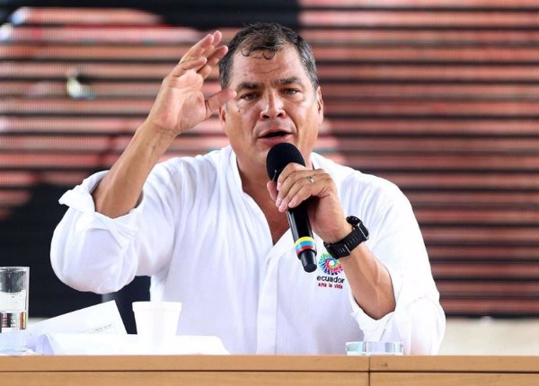 Un tribunal de Ecuador solicita iniciar un proceso de extradición contra el expresidente Correa