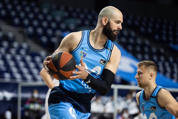 (Crónica) El Estudiantes falla y deja su salvación en manos de Bilbao Basket