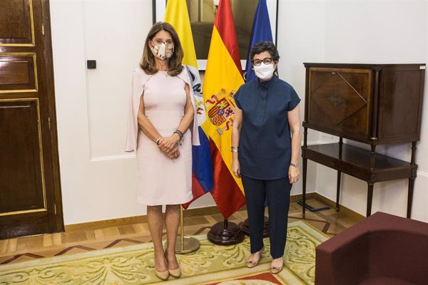 La vicepresidenta de Colombia interrumpe su gira por Europa por el nacimiento de su nieta