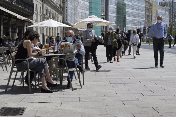 Economistas dicen que la contratación temporal es 