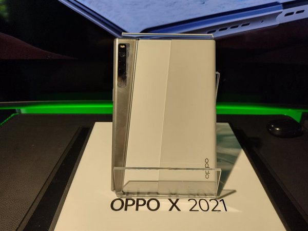 Oppo X 2021: Así es el móvil con pantalla enrollable que Oppo espera que 