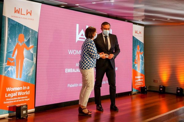 López (PP) asegura que están estudiando 