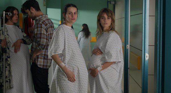 Almodóvar estrenará 'Madres paralelas' en cines el próximo 10 de septiembre