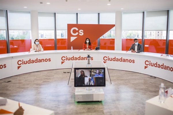 Afiliados críticos de Cs presentan candidaturas al Consejo General acusando a la dirección de dificultar las elecciones