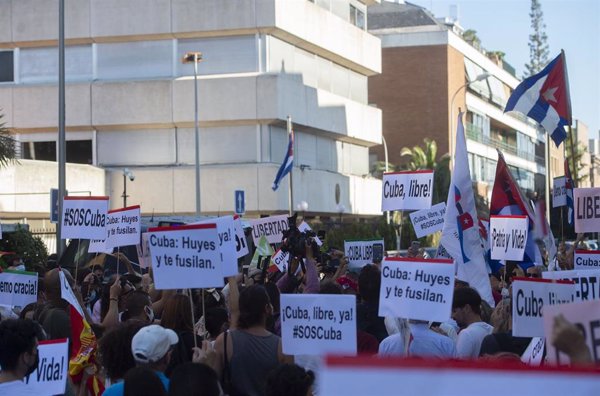 PP y Vox plantearán declaraciones institucionales en Madrid por la democracia en Cuba y en apoyo al pueblo cubano