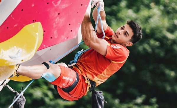 (Análisis) Alberto Ginés, juventud ante el muro en el estreno olímpico de la escalada