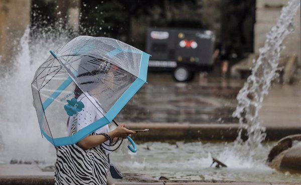 Protección Civil alerta por lluvias intensas y fuertes tormentas en el nordeste peninsular y Baleares este fin de semana