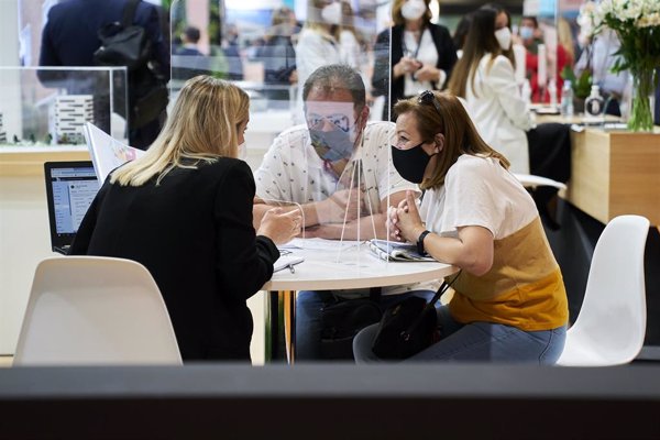 Casi la mitad de los españoles quiere cambiar de casa de aquí a cinco años, según Aedas Homes