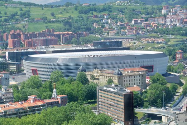 San Mamés acogerá a unos 11.000 espectadores, el Reale Arena casi 8.000 y Mendizorrotza a 4.000