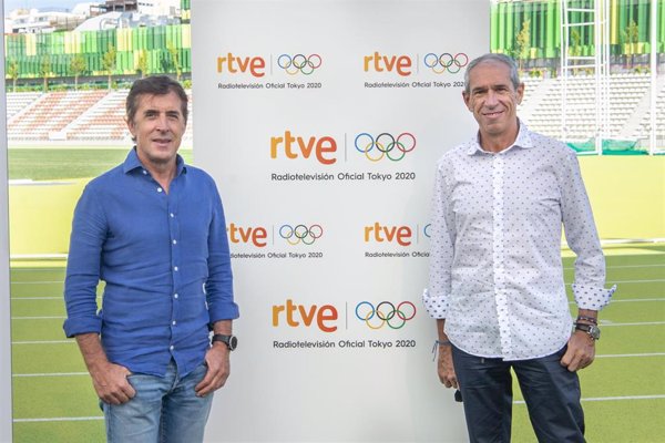 RTVE ofrece desde mañana la Vuelta 2021, con los comentarios de Carlos de Andrés y Pedro Delgado
