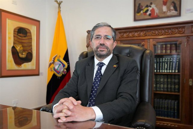 Ecuador respalda el proceso venezolano y marca como meta que haya - Vimarsana News