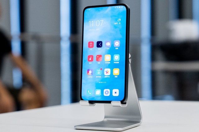 Oppo muestra la tecnología detrás de su primera cámara frontal por debajo de la pantalla - Vimarsana News