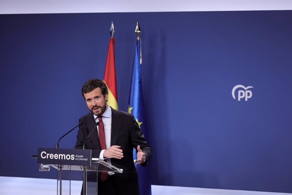 Casado acusa a Sánchez de 