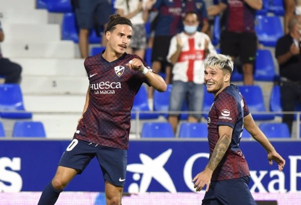 (Previa) Huesca, Almería y Ponferradina quieren extender su inicio impecable