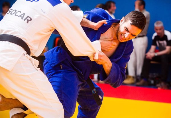 El español Sergio Ibáñez logra la plata en -66 kilos del judo