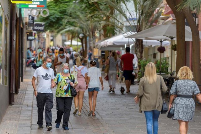 Solo uno de cada cuatro españoles colabora de forma continua en causas sociales, según un estudio - Vimarsana News