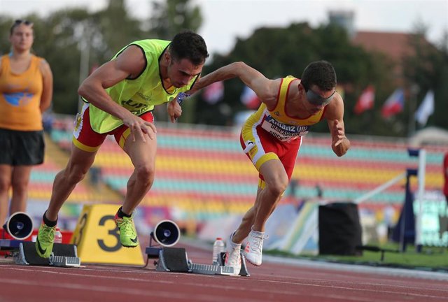 Gerard Descarrega defiende su oro paralímpico en los 400 m T11 - Vimarsana News