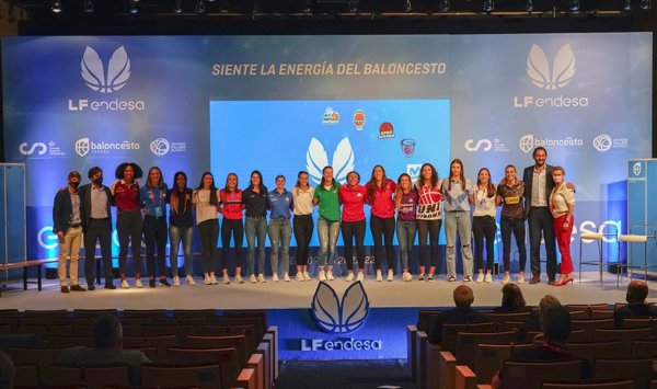 La Liga Femenina Endesa presenta su nueva temporada con 16 equipos peleando por el título