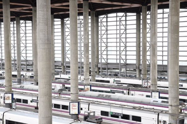 Adif estudia dos nuevas vías de alta velocidad en Atocha ante el incremento de la demanda ferroviaria