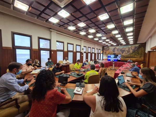 Canarias fija el plan de evacuación en La Palma: población afectada, alojamientos alternativos, transporte y ganadería