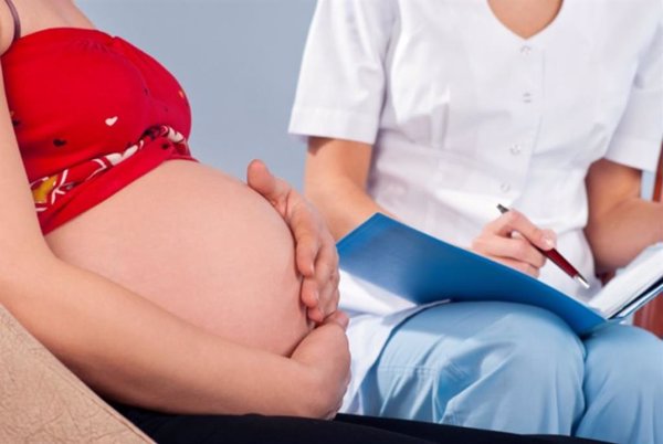El consumo de tabaco en el embarazo puede afectar al ADN de la placenta, según un estudio con participación de la EASP