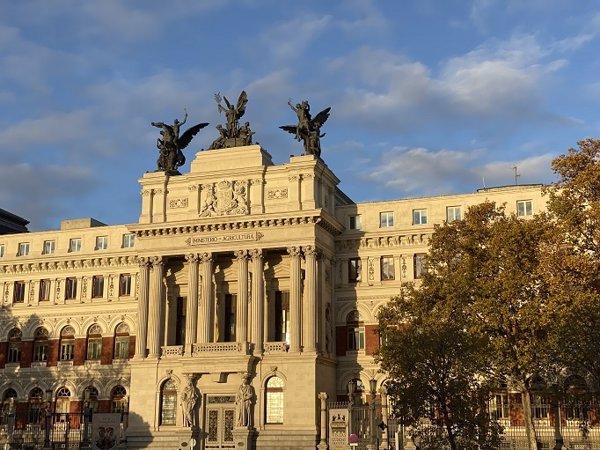 La caravana de APAG Extremadura Asaja que acampará frente al Ministerio de Agricultura parte este martes