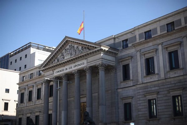 PP y Vox rechazan la propuesta del PSOE de penalizar el acoso en clínicas abortivas porque ya lo recoge el Código Penal