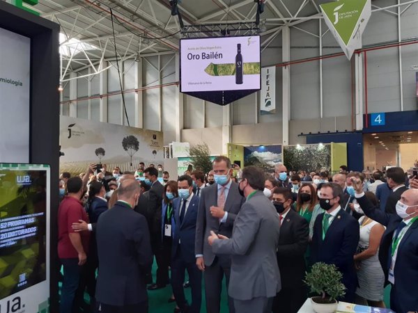 Felipe VI respalda al sector oleícola español con su presencia en la inauguración de Expoliva 2021