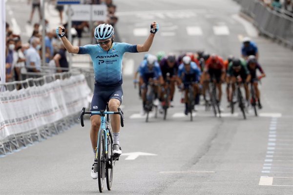 El Movistar Team ficha al español Óscar Rodríguez, su primer refuerzo para la temporada 2022