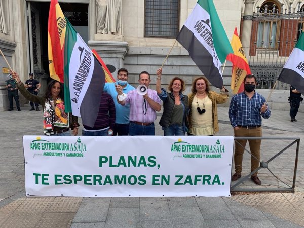 Apag Extremadura Asaja recibirá a Planas en la Feria de Zafra con una protesta para que 