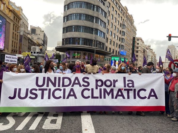 Más País y Podemos participan en la manifestación por el cambio climático convocada en Madrid y piden 