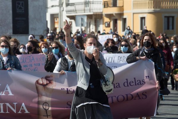 PP, Vox, Podemos y Más País critican la decisión judicial sobre mujeres grabadas orinando que llegaron a páginas porno