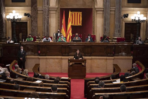 El Parlament rechaza un referéndum en este mandato con el 'no' de Junts y la abstención de ERC