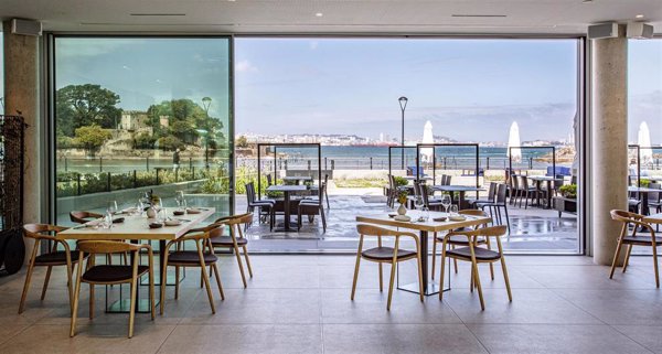 El español Noa Gastro Lounge, galardonado como el mejor restaurante de hotel de lujo