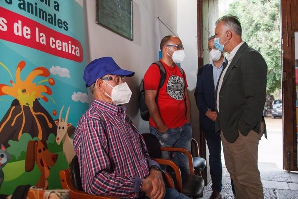 La oficina de afectados en La Palma atiende a más de 1.000 personas
