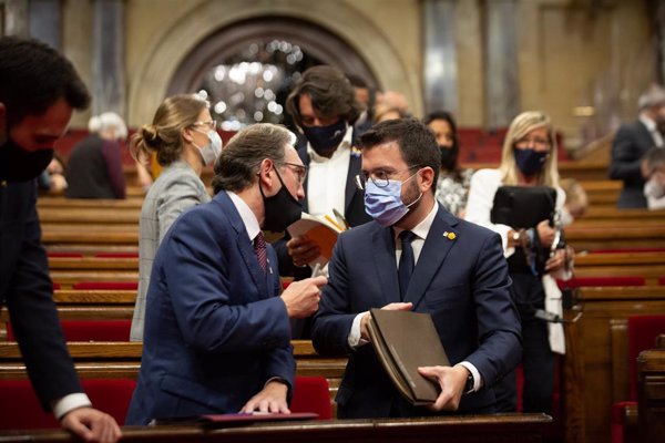 La oposición afronta dividida los Presupuestos catalanes a la espera de la negociación Govern-CUP