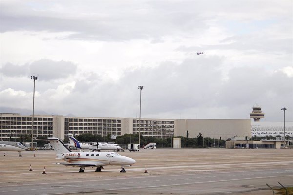 Dos pasajeros huidos del avión del incidente en Palma fueron interceptados y devueltos a Marruecos en el mismo vuelo