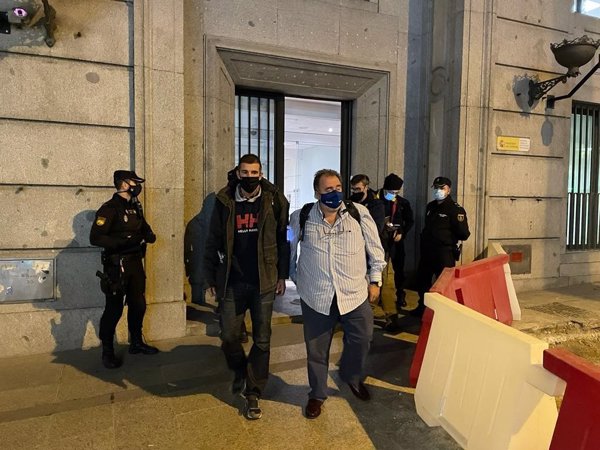 Concluye el encierro de dos representantes sindicales en Instituciones Penitenciarias tras personarse la Policía