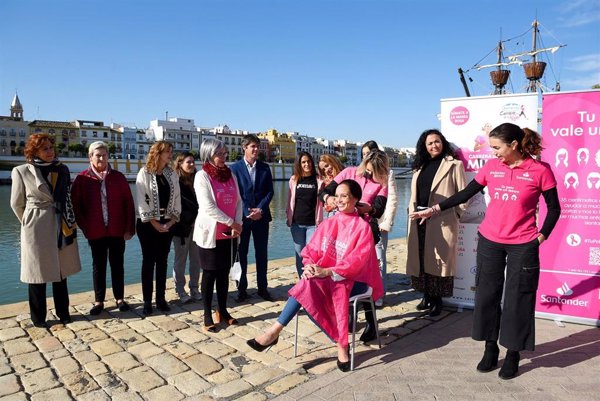 Más de 5.000 mujeres formarán la 'Marea Rosa' de la Carrera de la Mujer de Sevilla