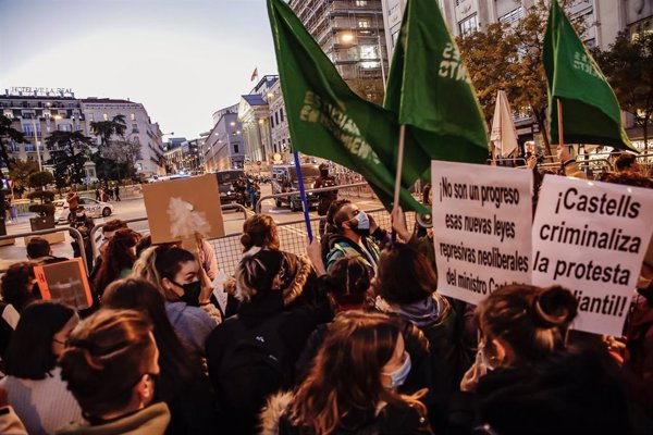 Los estudiantes universitarios piden al nuevo ministro Subirats 