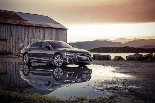 Audi comienza la comercialización de la berlina híbrida enchufable A8 TFSIe