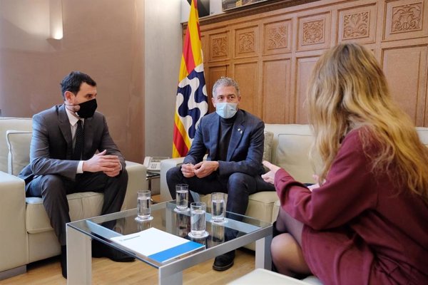 El consejero catalán de Educación se acoge al plazo de dos meses para responder a la sentencia del 25%