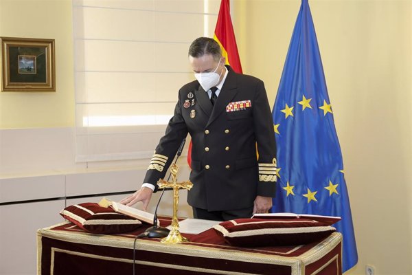 Toma posesión el nuevo director general de Armamento del Ministerio de Defensa, el almirante Aniceto Rosique