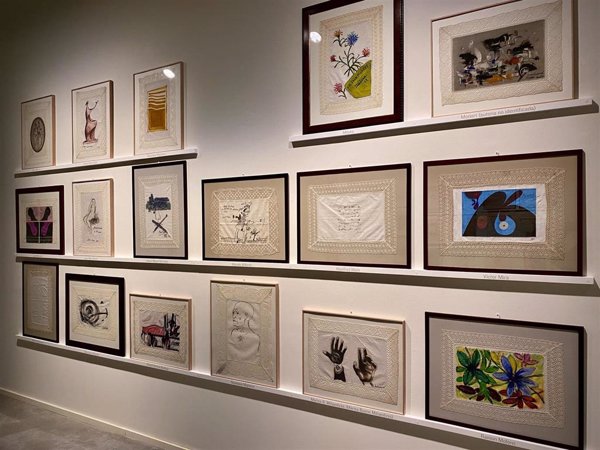 Una exposición en Barcelona homenajea a Picasso con tapetes de artistas como Miró, Tàpies y Delaunay