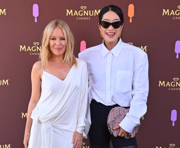 Kylie Minogue y Peggy Gou presentan en Cannes su remix de un clásico de la mano de Magnum